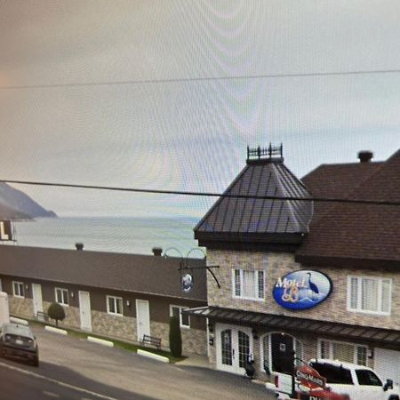 Motel Vue Belvedere Saint-Siméon エクステリア 写真