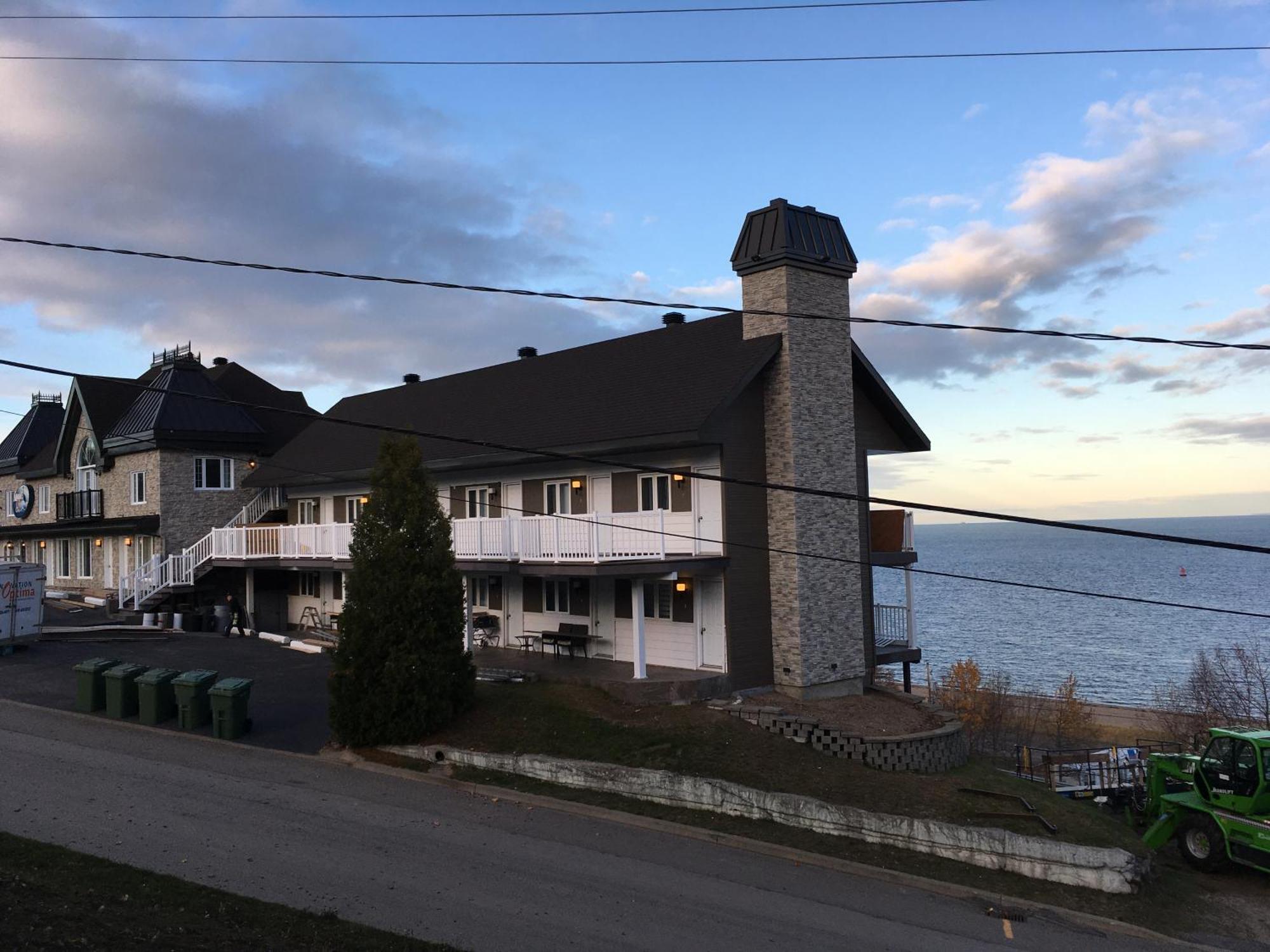 Motel Vue Belvedere Saint-Siméon エクステリア 写真