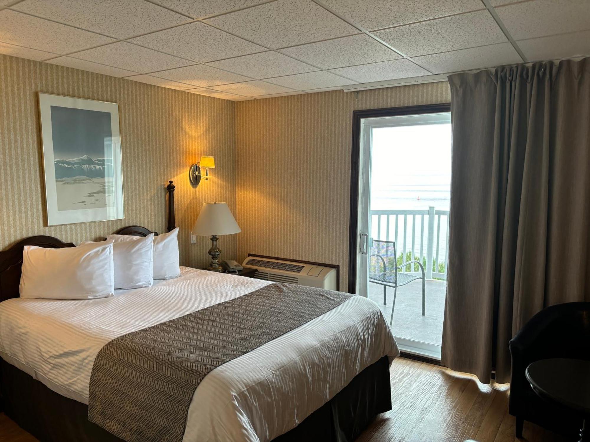 Motel Vue Belvedere Saint-Siméon エクステリア 写真