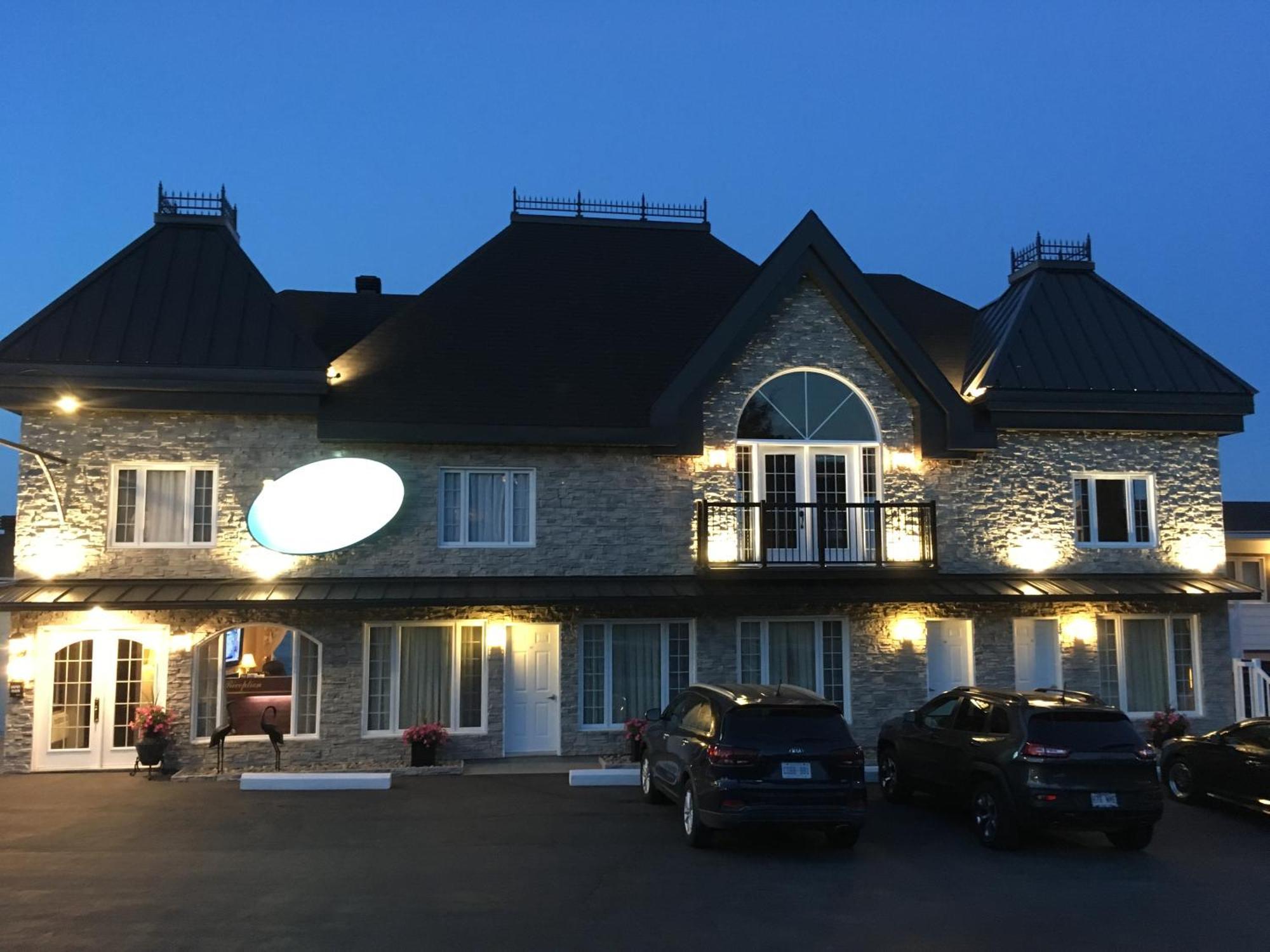 Motel Vue Belvedere Saint-Siméon エクステリア 写真