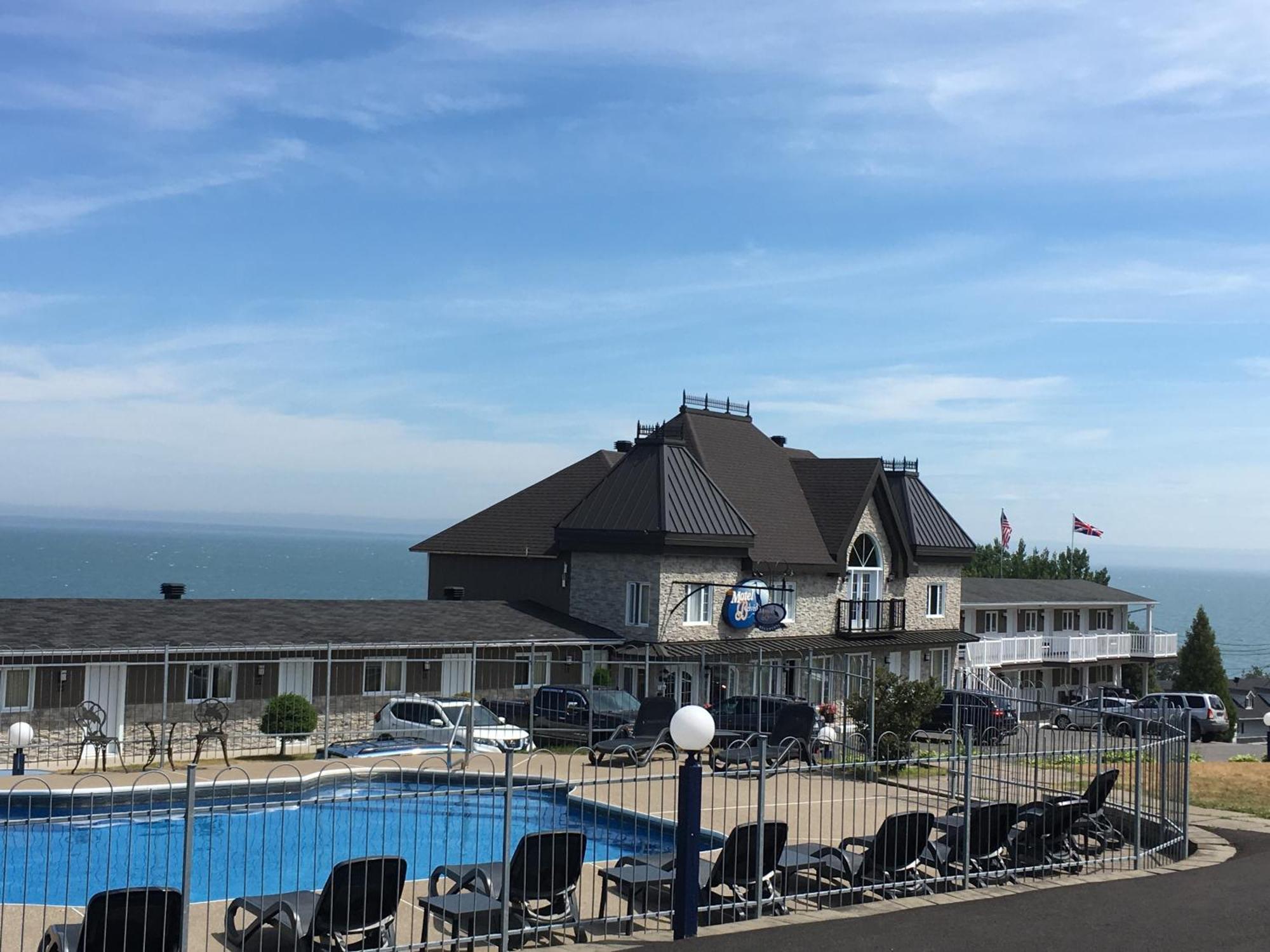 Motel Vue Belvedere Saint-Siméon エクステリア 写真