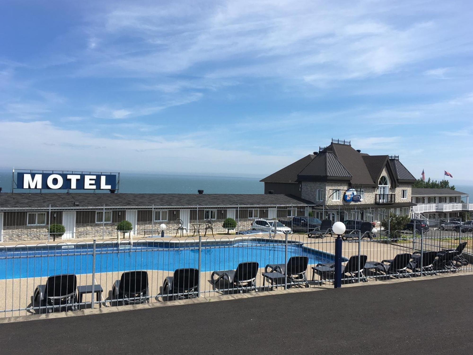 Motel Vue Belvedere Saint-Siméon エクステリア 写真